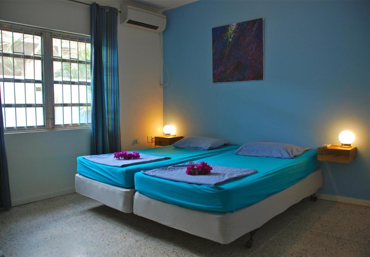 וילמסטאד Caribbean Flower Apartments חדר תמונה