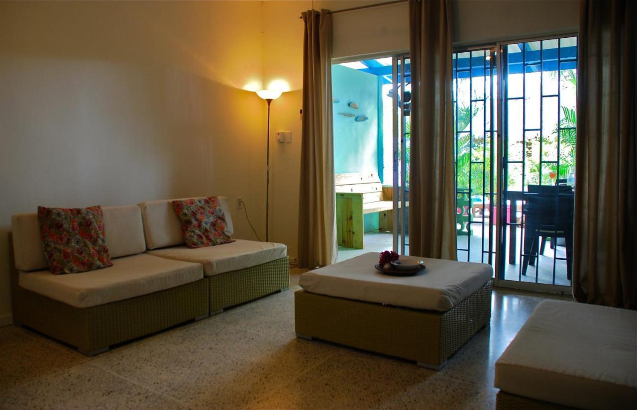 וילמסטאד Caribbean Flower Apartments חדר תמונה