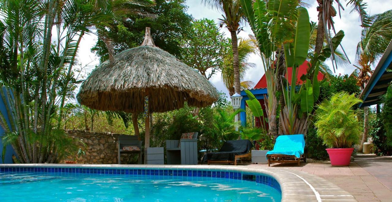 וילמסטאד Caribbean Flower Apartments מראה חיצוני תמונה