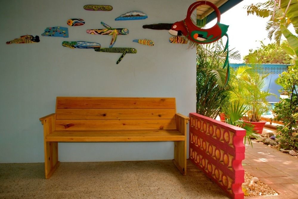וילמסטאד Caribbean Flower Apartments מראה חיצוני תמונה